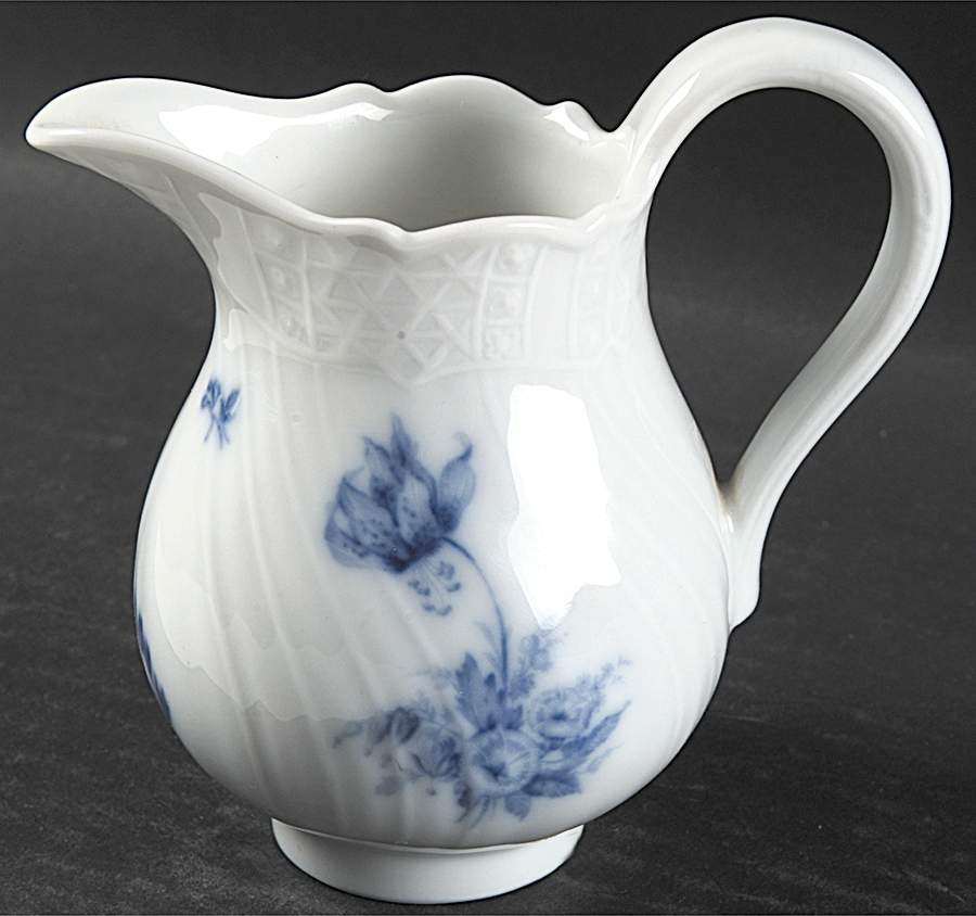 Schonbrunn Creamer by Hutschenreuther-1