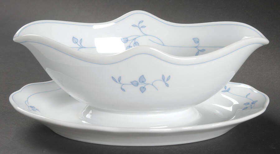 Seehof Gravy Boat with Attached Underplate by Hutschenreuther-1
