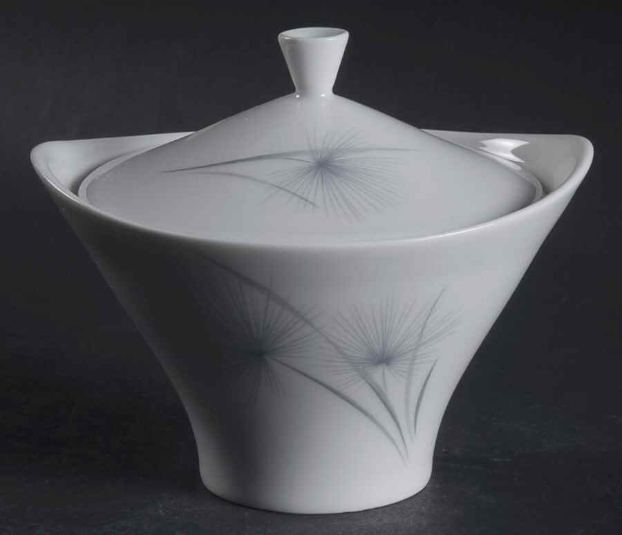 Sea Isle (Coupe, No Trim) Sugar Bowl & Lid by Hutschenreuther-1