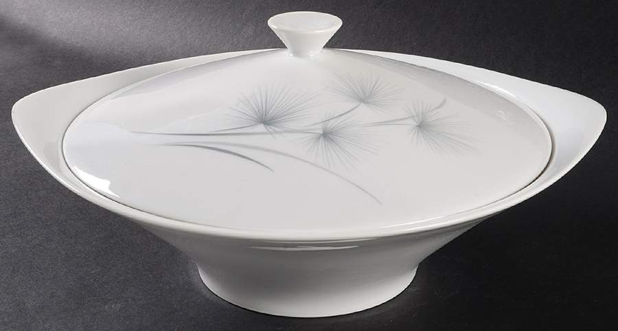 Sea Isle (Coupe, No Trim) Round Covered Vegetable by Hutschenreuther-1