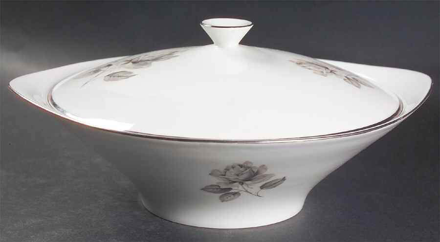 Sophisticate Round Covered Vegetable by Hutschenreuther-1