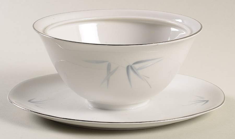 South Wind Gravy Boat w/Attached Underplate No Lid by Hutschenreuther-1