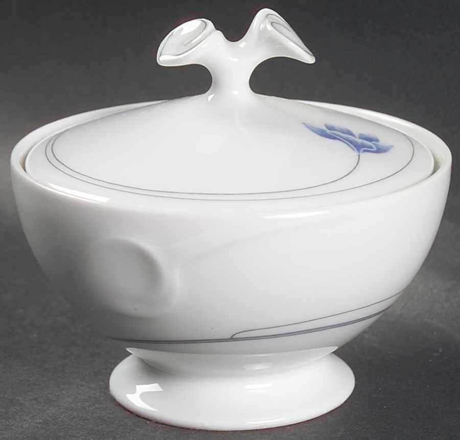St. Michel Sugar Bowl & Lid by Hutschenreuther-1