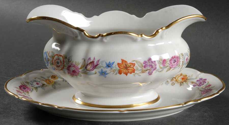 The Tilbury Gravy Boat with Attached Underplate by Hutschenreuther-1