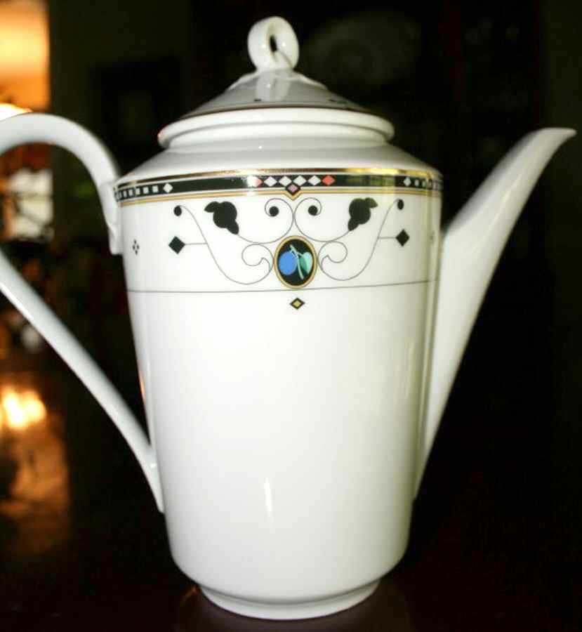 Trocadero Coffee Pot & Lid by Hutschenreuther-1