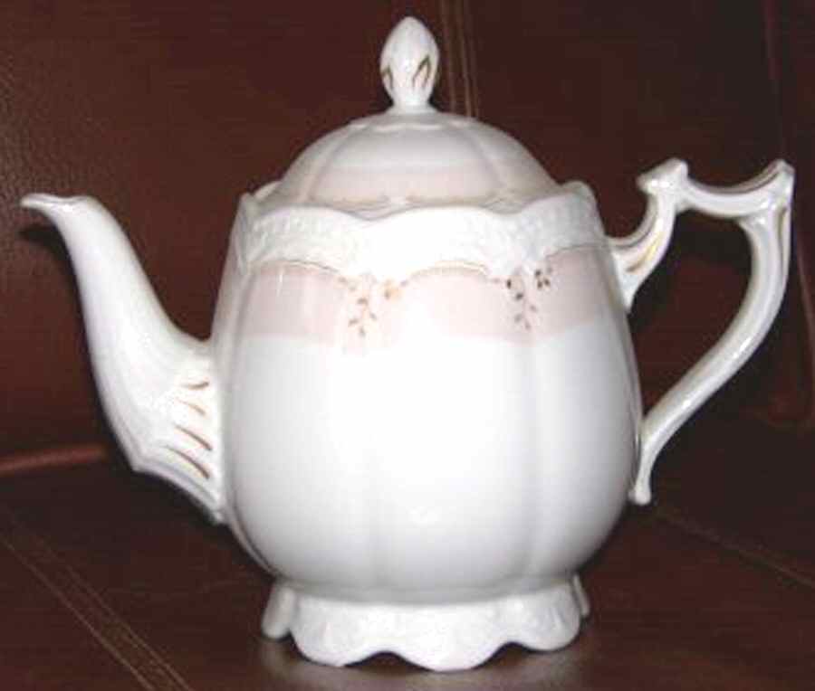 Verbena Teapot & Lid by Hutschenreuther-1