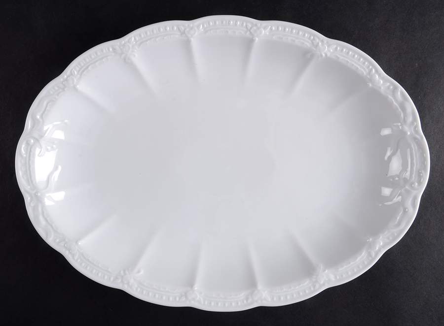 Viktoria 12" Oval Serving Platter by Hutschenreuther-1