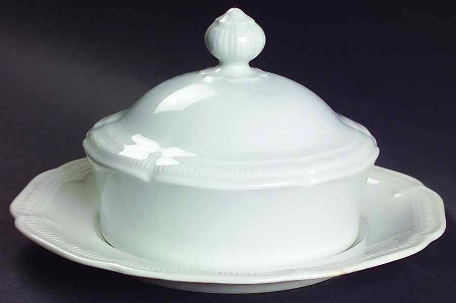 Weimar White Round Covered Butter by Hutschenreuther-1