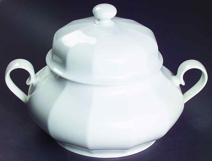 White Diamant Round Covered Vegetable by Hutschenreuther-1