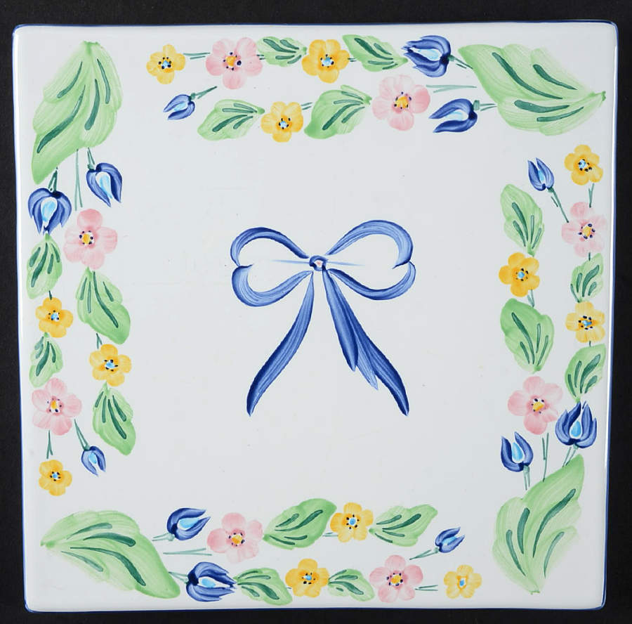 Bow Square Trivet by Herend Village-1