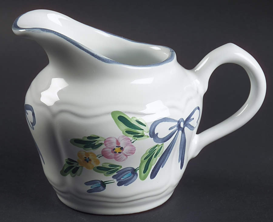 Bow Creamer by Herend Village-1