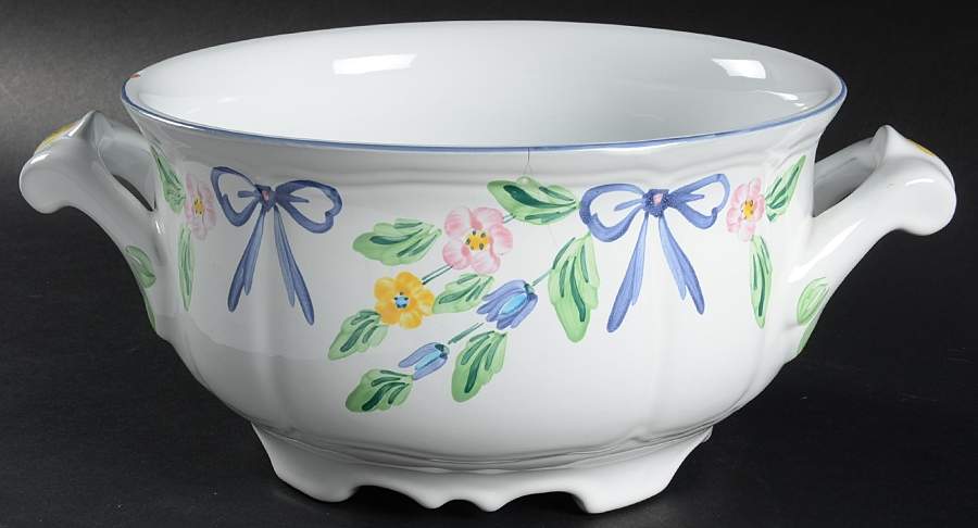 Bow Tureen No Lid by Herend Village-1