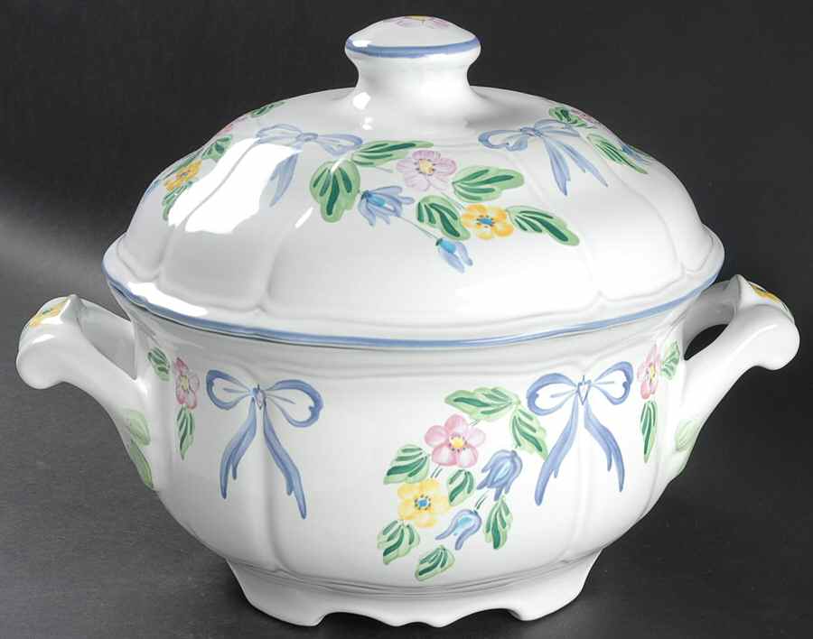 Bow Tureen &  Lid by Herend Village-1