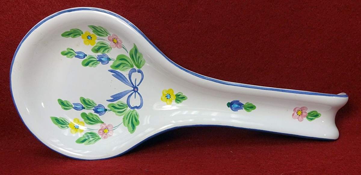 Bow Spoon Rest/Holder (Holds 1 Spoon) by Herend Village-1