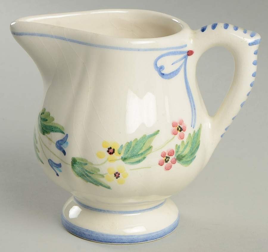 Bow Creamer by Herend Village-1