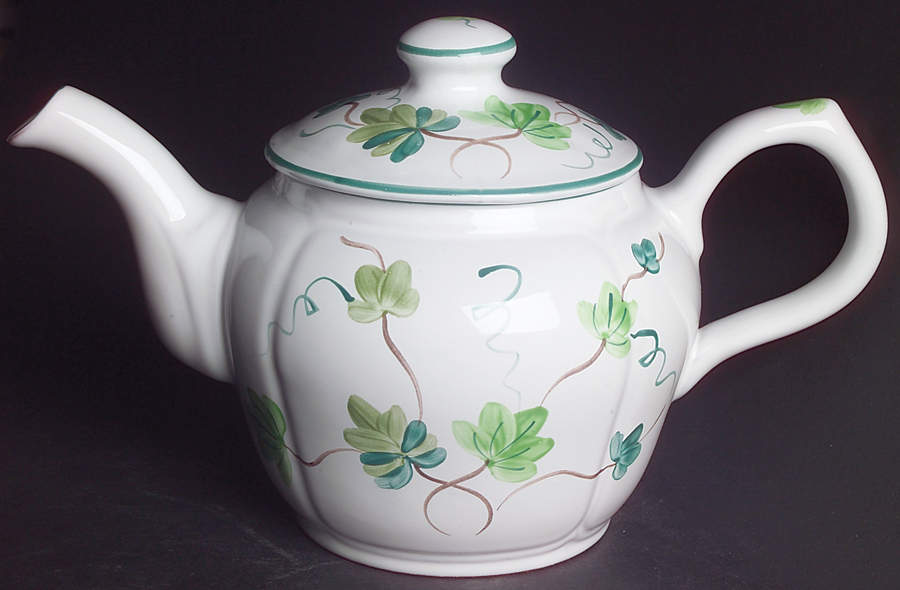Ivy Teapot & Lid by Herend Village-1