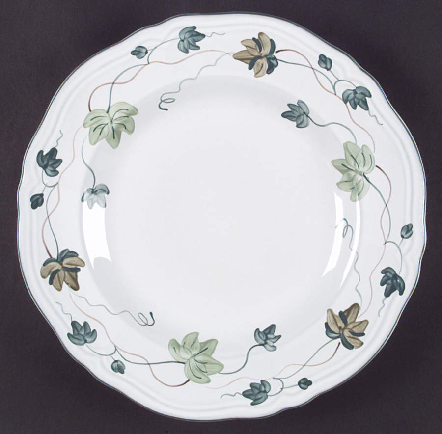 Ivy Dinner Plate by Herend Village-1