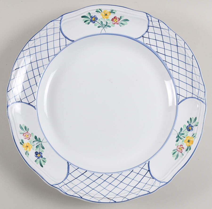 Lattice Hill 13" Chop Plate (Round Platter) by Herend Village-1