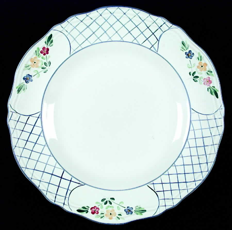Lattice Hill Dinner Plate by Herend Village-1