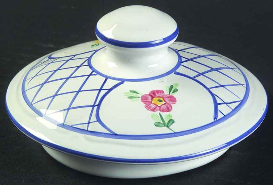Lattice Hill Lid for Small Canister by Herend Village-1