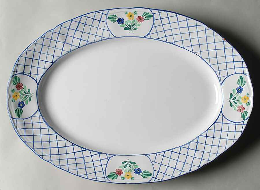 Lattice Hill 15" Oval Serving Platter by Herend Village-1