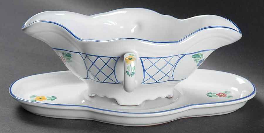 Lattice Hill Gravy Boat & Underplate by Herend Village-1