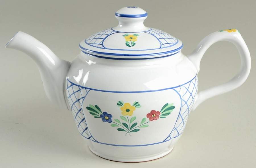 Lattice Hill Teapot & Lid by Herend Village-1