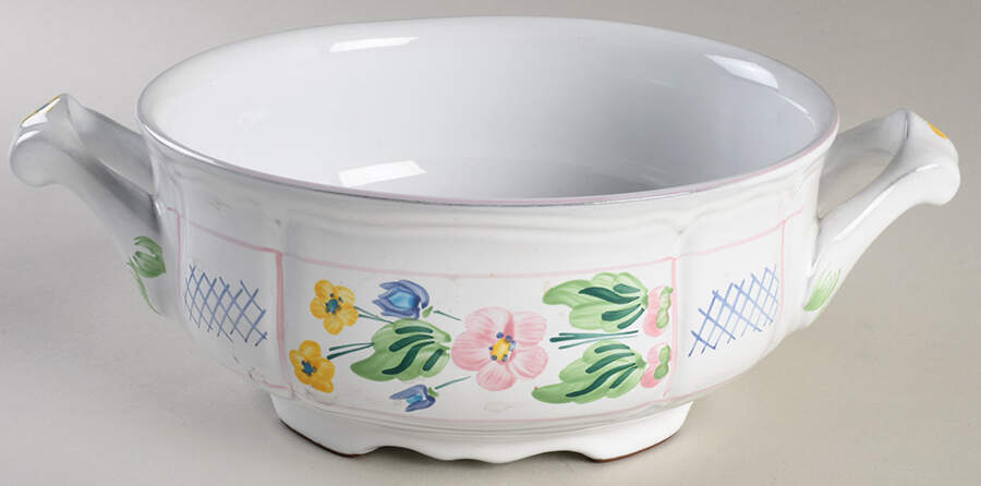 Trellis Round Vegetable No Lid by Herend Village-1