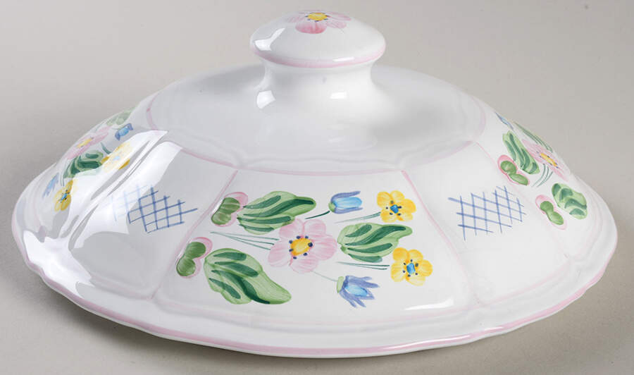 Trellis Lid for Round Vegetable by Herend Village-1
