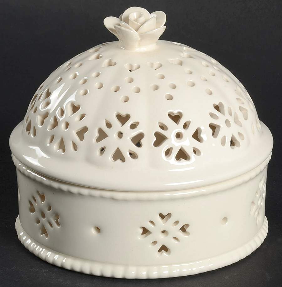 Creamware Pierced Dome Potpourri with Lid by Hartley Greens-1