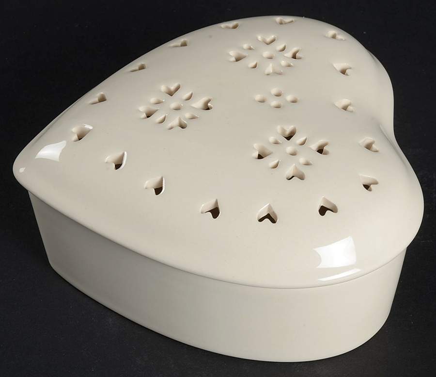 Creamware Pierced Heart Potpourri with Lid by Hartley Greens-1