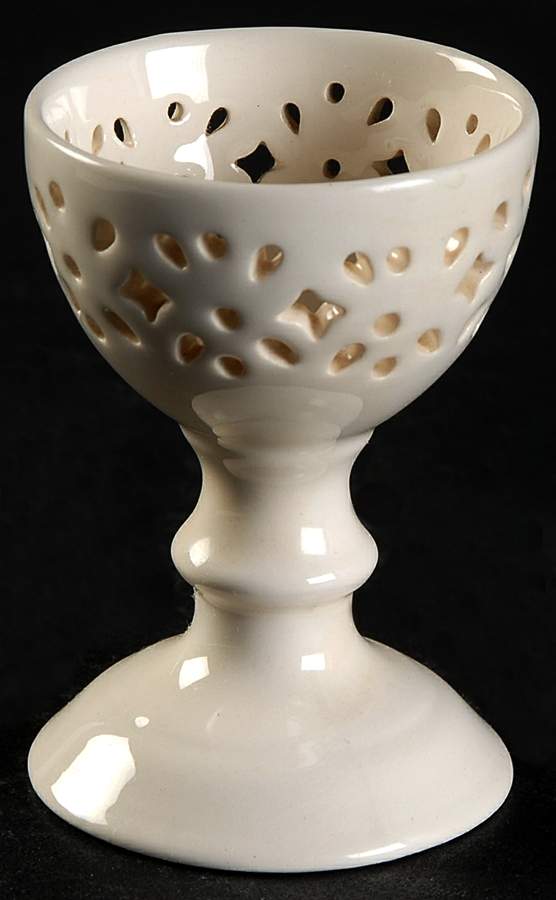 Creamware Pierced Single Egg Cup by Hartley Greens-1