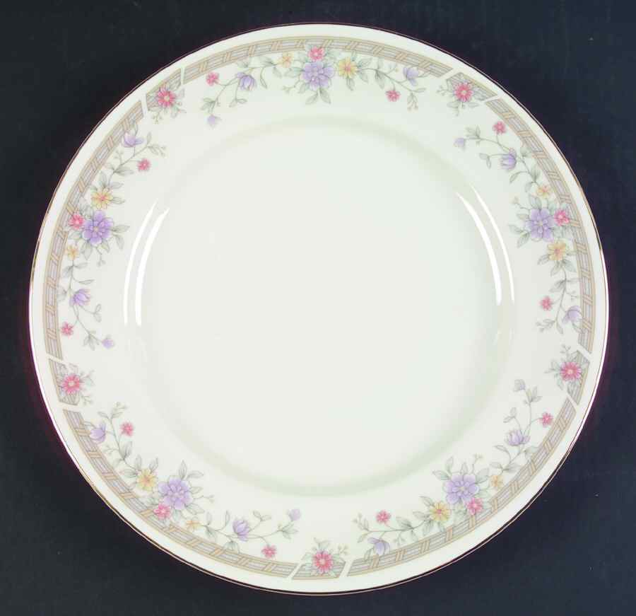 Bay Ridge 12" Chop Plate (Round Platter) by Home Beautiful-1
