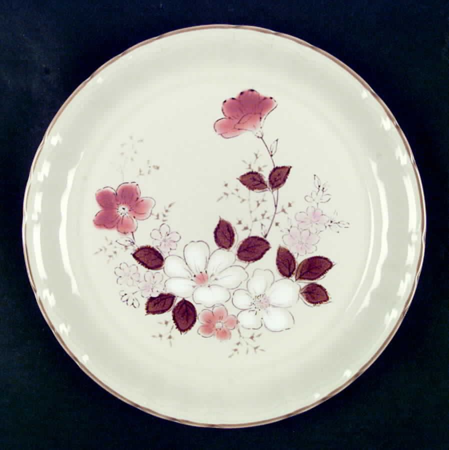 Snow Daisies Dinner Plate by Home Beautiful-1