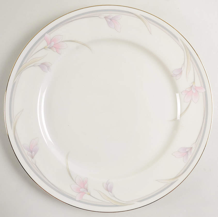 Sweetly Dinner Plate by Home Beautiful-1