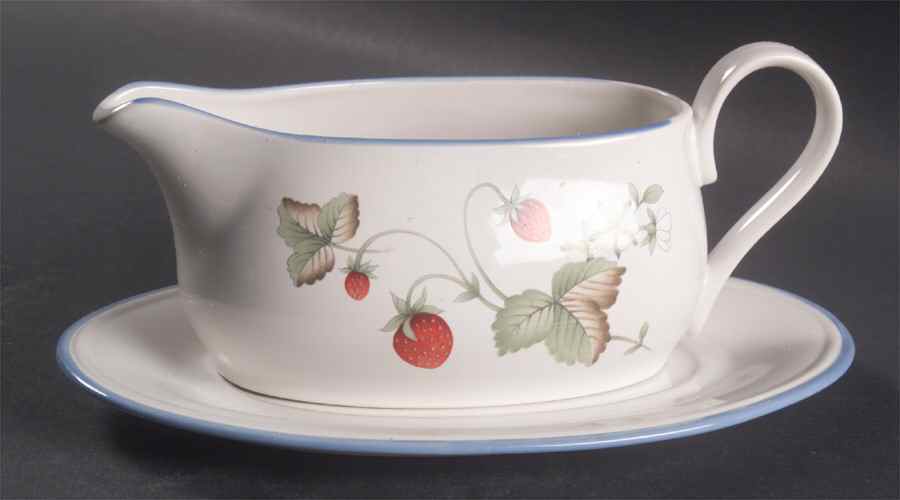 Tempting Gravy Boat & Underplate by Home Beautiful-1