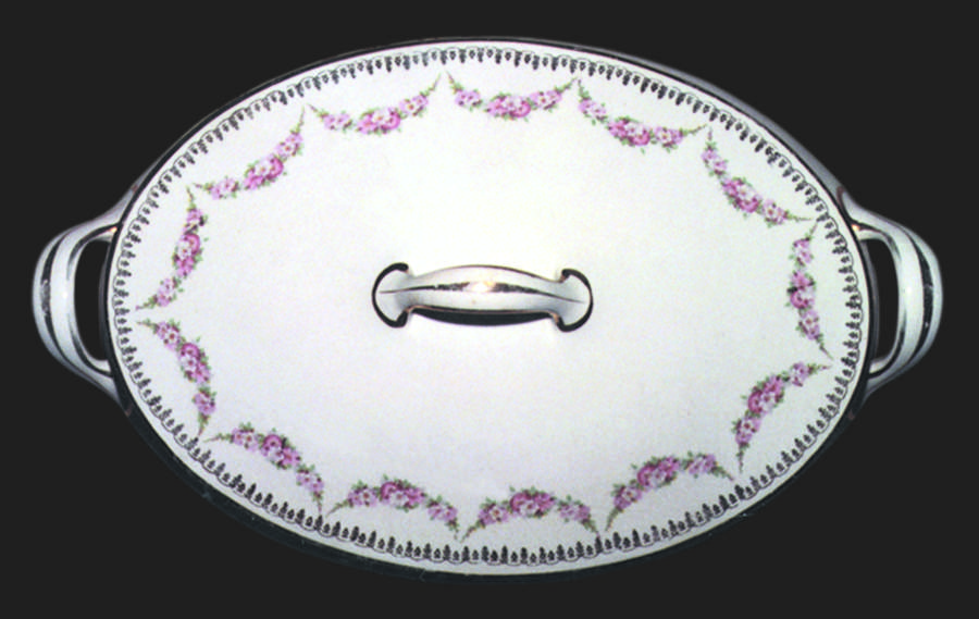 HLC2722 Oval Covered Vegetable by Homer Laughlin -1