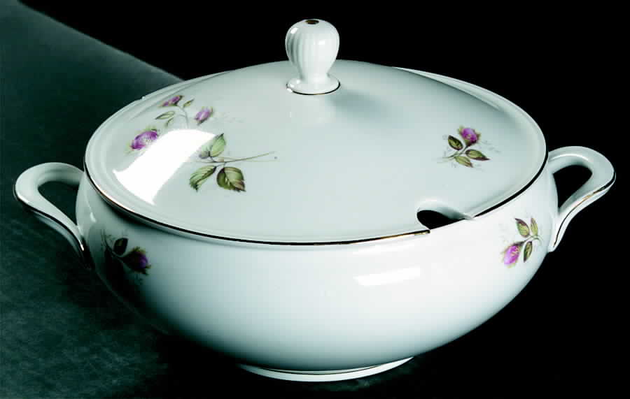 2001 Tureen &  Lid by Hutschenreuther-1