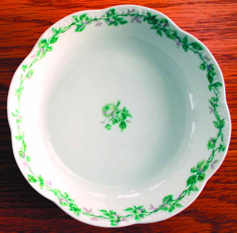 Schleiger 1141 Fruit/Dessert (Sauce) Bowl by Haviland-1