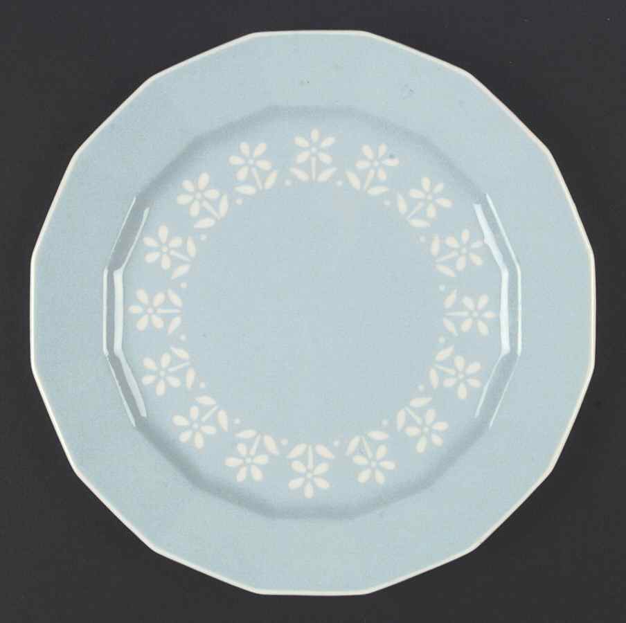 Petit Fleurs (Multisided Edge) Dinner Plate by Harker-1