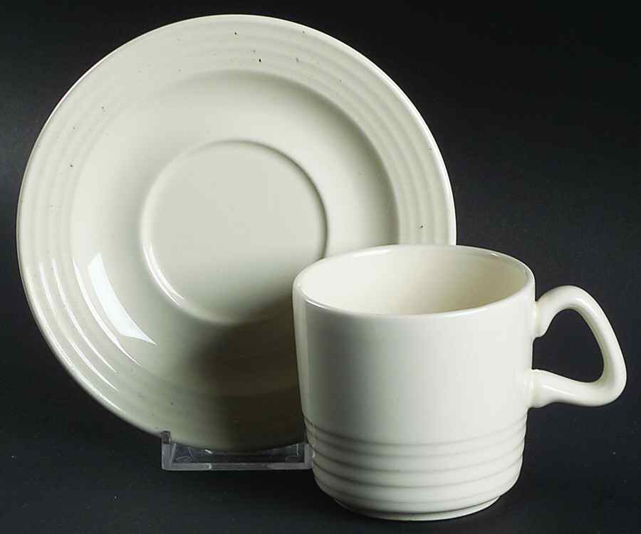 Hearthside Flat Cup & Saucer Set by Homer Laughlin -1
