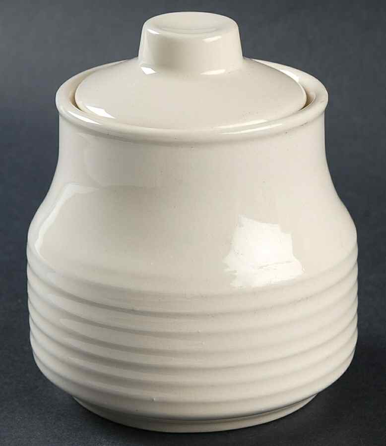 Hearthside Sugar Bowl & Lid by Homer Laughlin -1