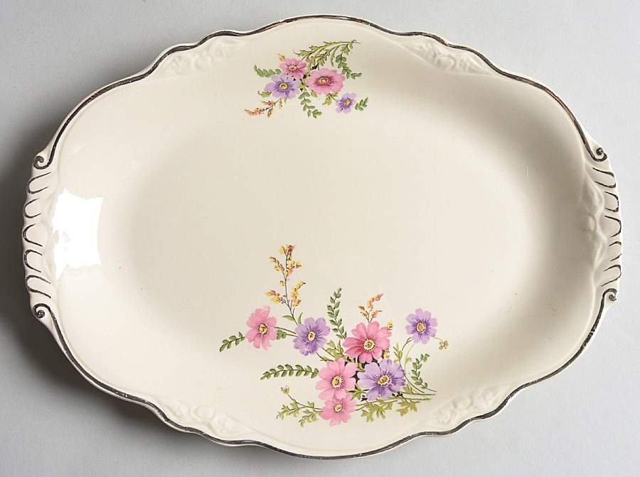 VR175 11" Oval Serving Platter by Homer Laughlin -1