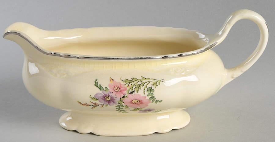 VR175 Gravy Boat by Homer Laughlin -1