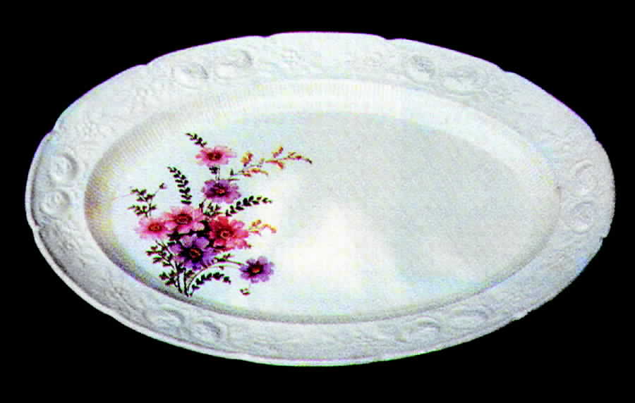 RV1043 14" Oval Serving Platter by Homer Laughlin -1