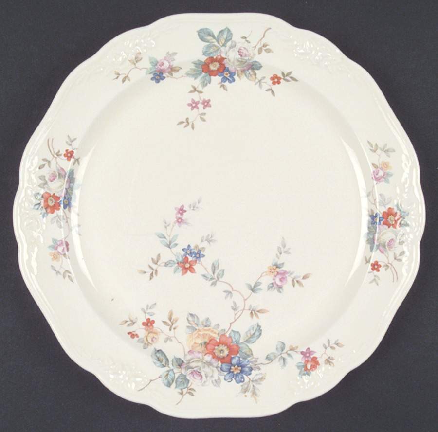 CH31 Luncheon Plate by Homer Laughlin -1
