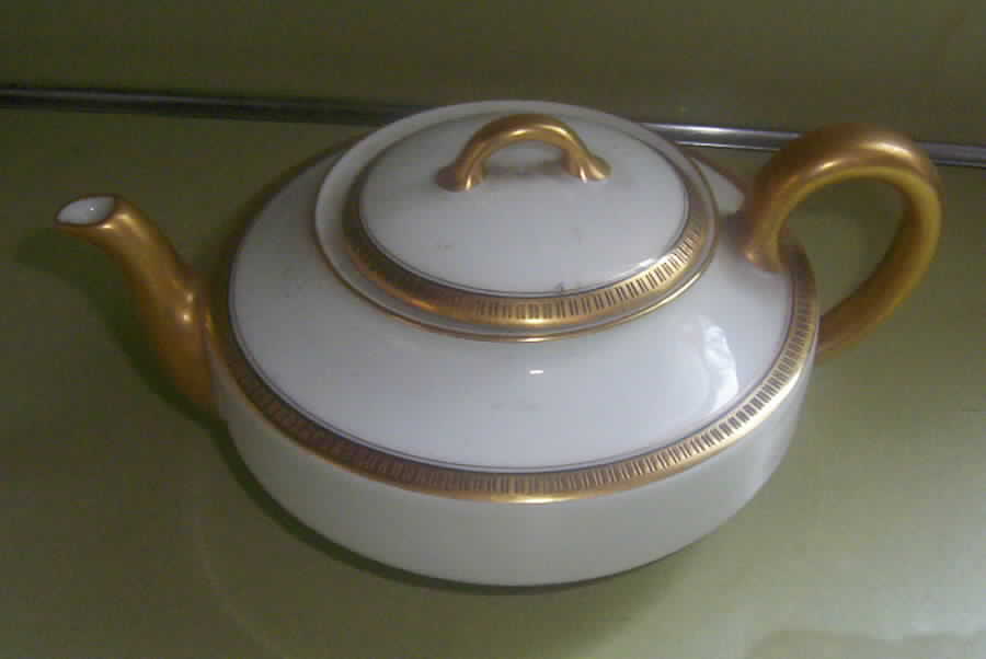 30783 Teapot & Lid by Haviland-1