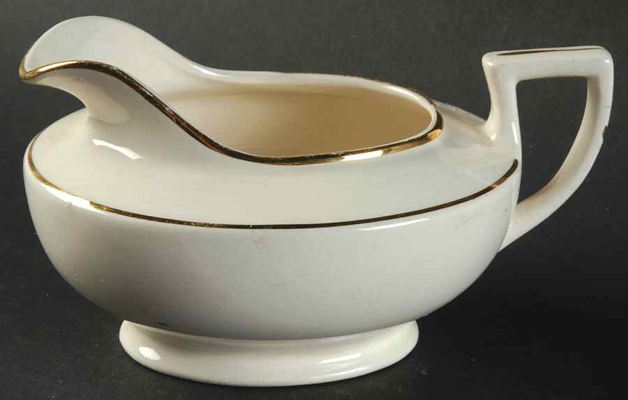 K6906 Creamer by Homer Laughlin -1