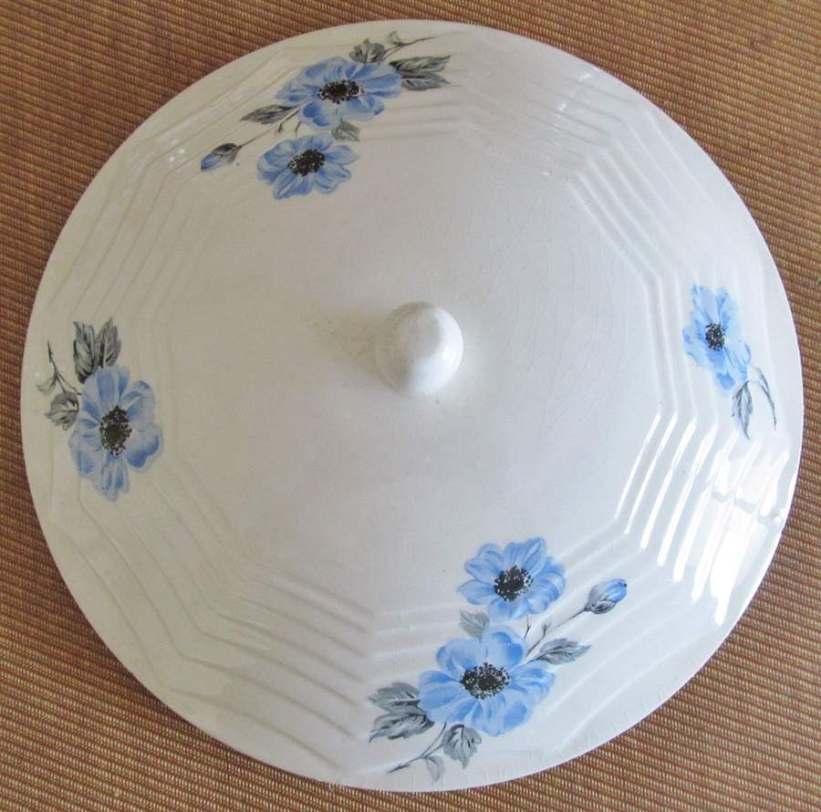 Gascon Lid for Round Vegetable by Homer Laughlin -1