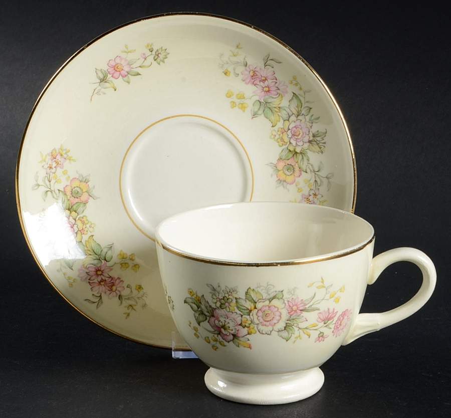 N1785 Footed Cup & Saucer Set by Homer Laughlin -1